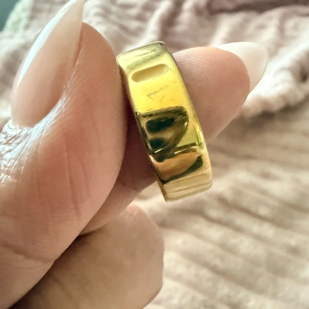 Oura Ring Gen 4 Two-Tone Gold Exterior with Silver Interior (Size 11)